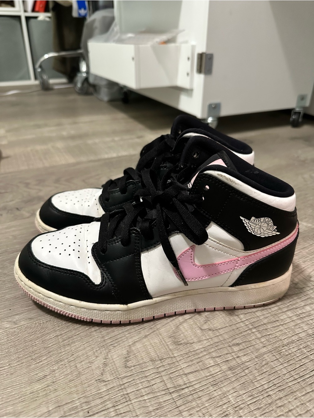 Jordan Kids Mid-Top Sneakers in Black, White & Pink